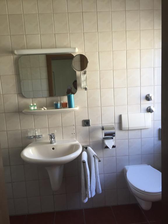 21号汽车旅馆 Sersheim 客房 照片