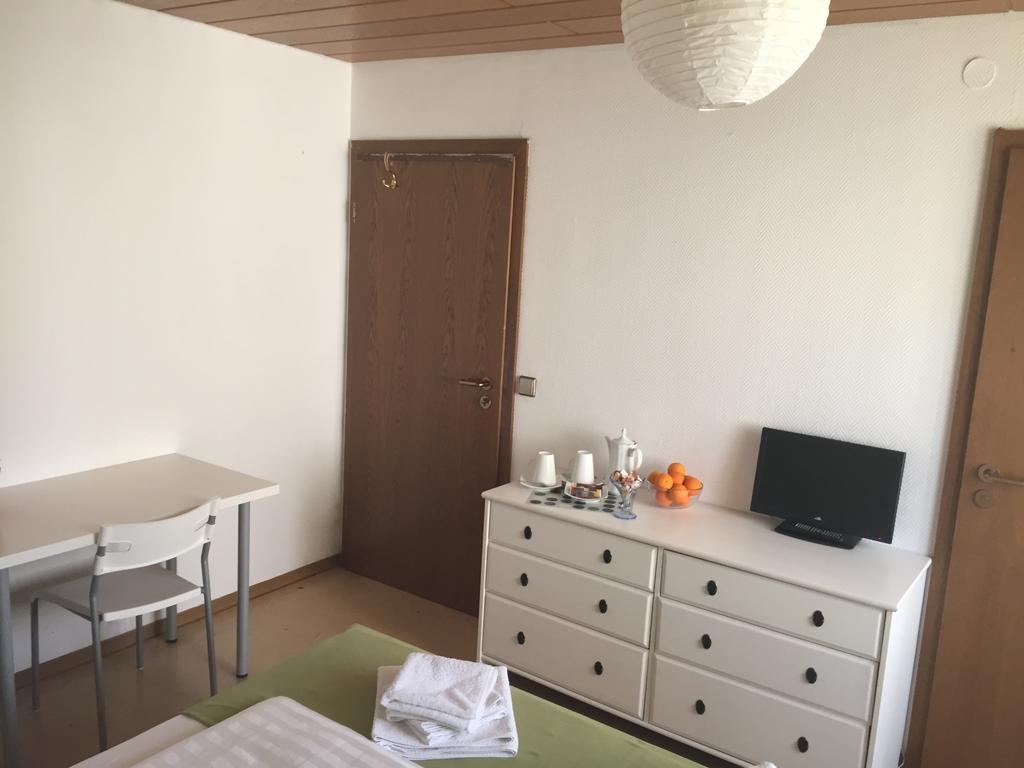 21号汽车旅馆 Sersheim 客房 照片