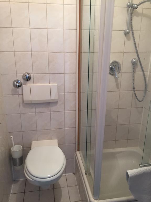 21号汽车旅馆 Sersheim 客房 照片
