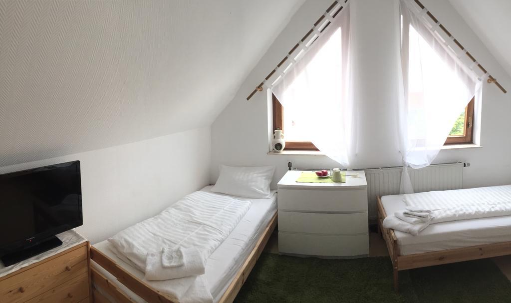 21号汽车旅馆 Sersheim 客房 照片
